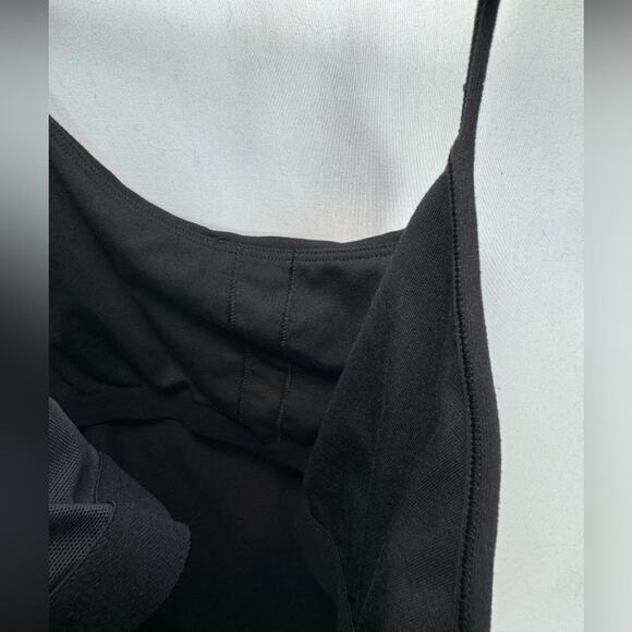 Lululemon Racer Back Top Black Athletic Workout Gym Size 8 - Picture 5 of 5